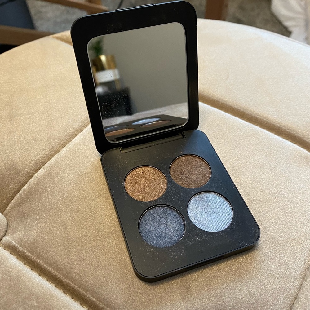 Young Blood Eye Shadow Pallet MUST BUNDLE